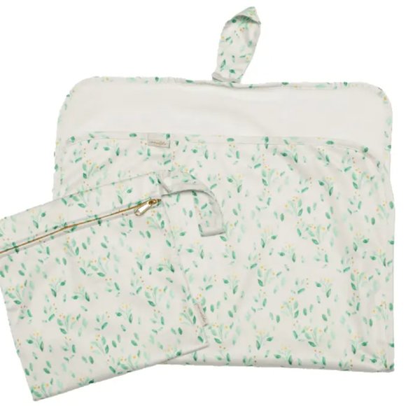 New In Box Bare & Boho Green Leaf Pattern Wet Bag & Change Mat Wet Bag - Picture 3 of 7